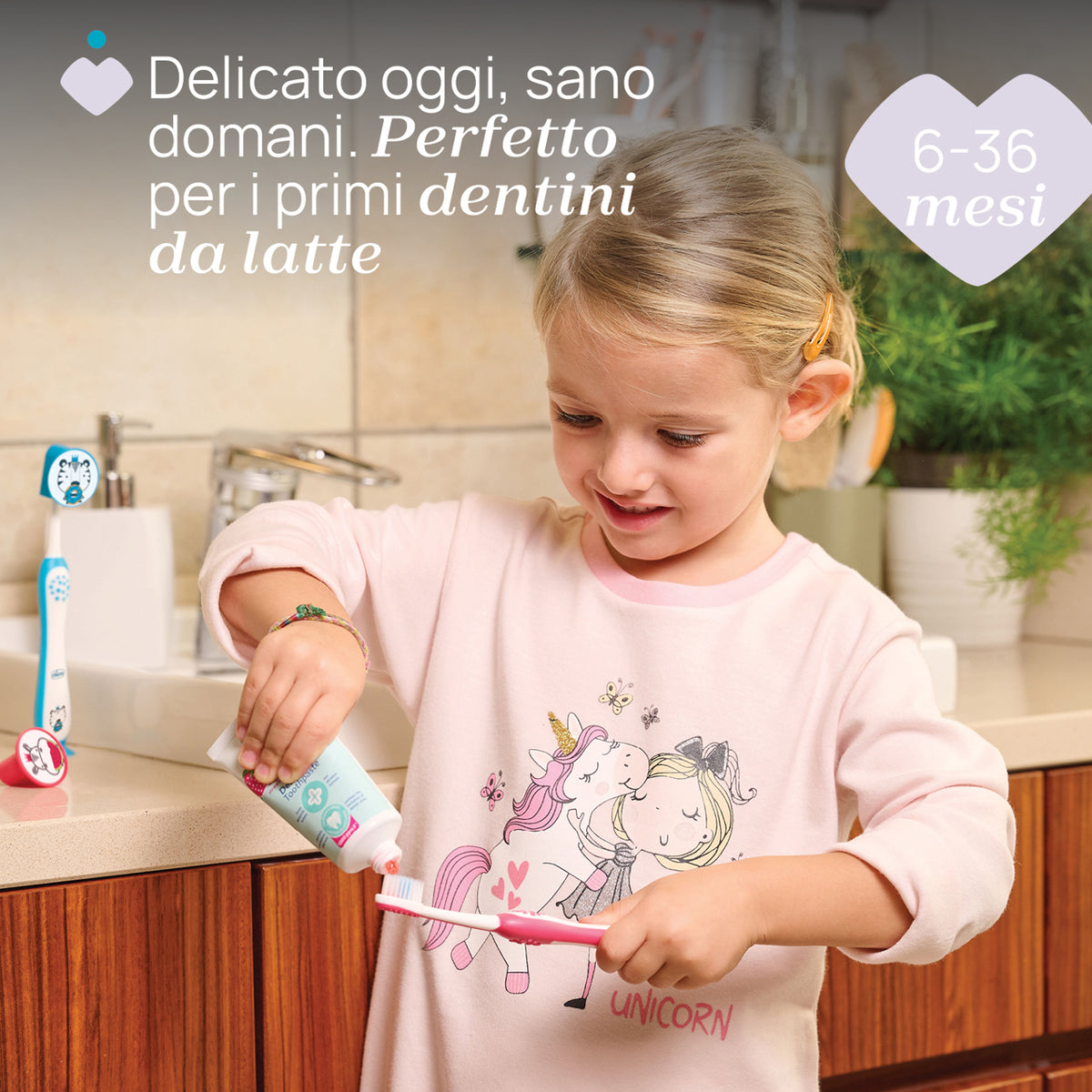 Chicco Set Primi Dentini - Spazzolinoz dentifricio e Custodia - 3/6 anni