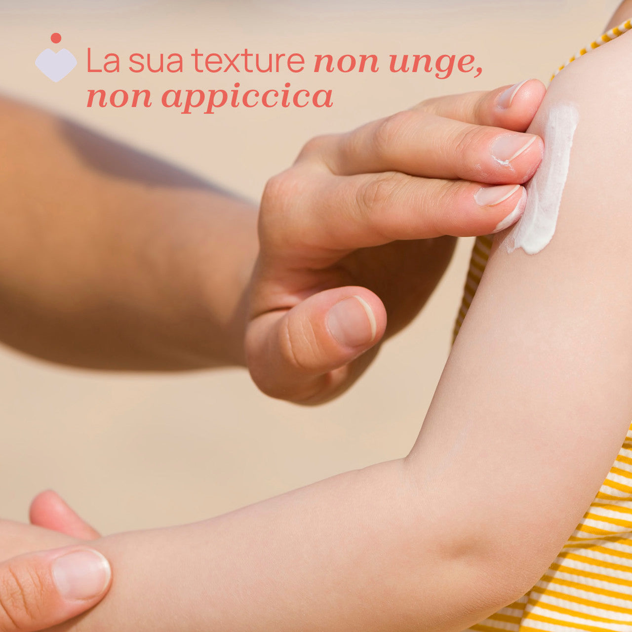 Chicco Crema Solare SPF 50+. Protezione molto alta.  ETÀ CONSIGLIATA 0M+