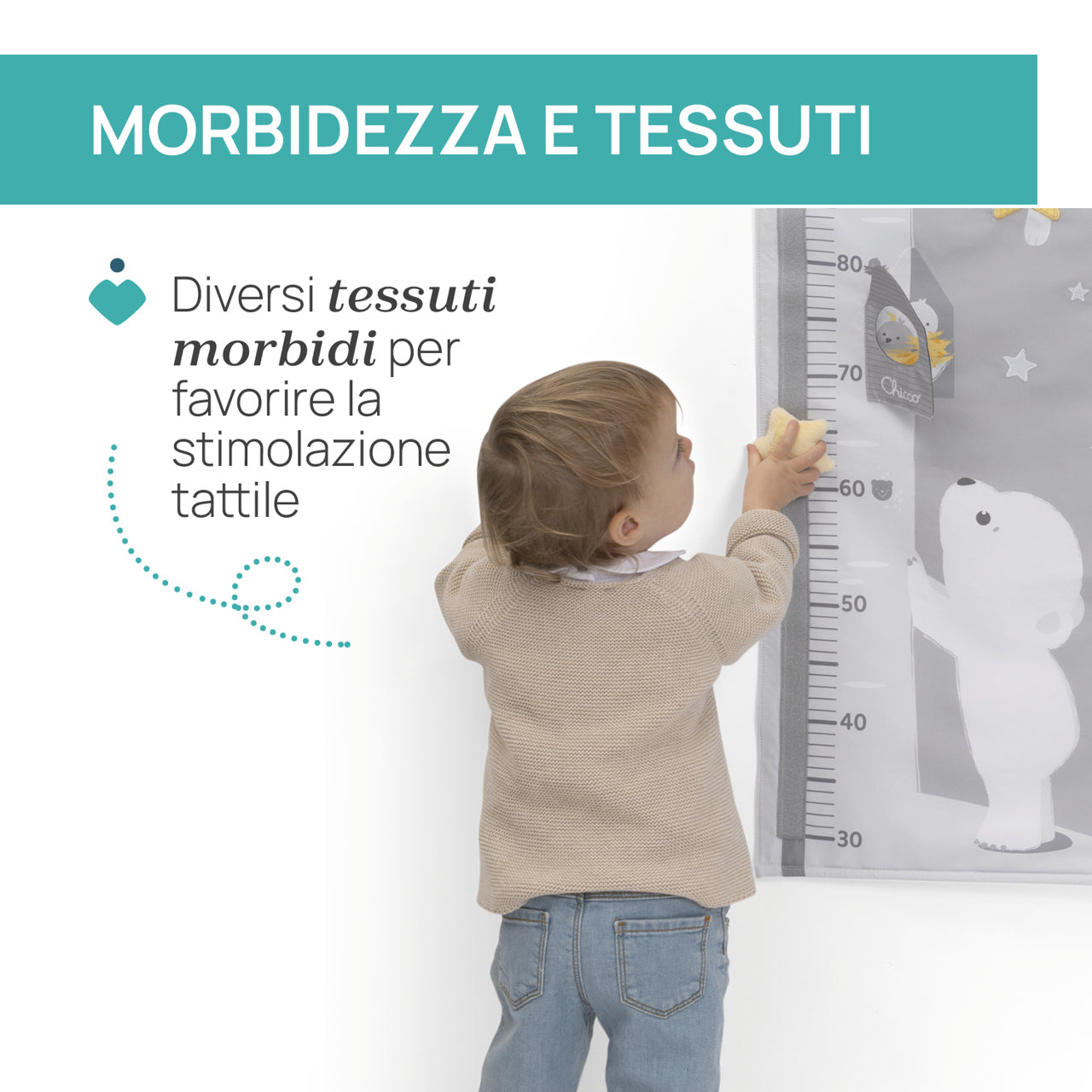 Chicco Il mio metro Crescita Multiattività - grafico di crescita giocoso e sensoriale che trasforma ogni fase della crescita in un’esperienza gioiosa.