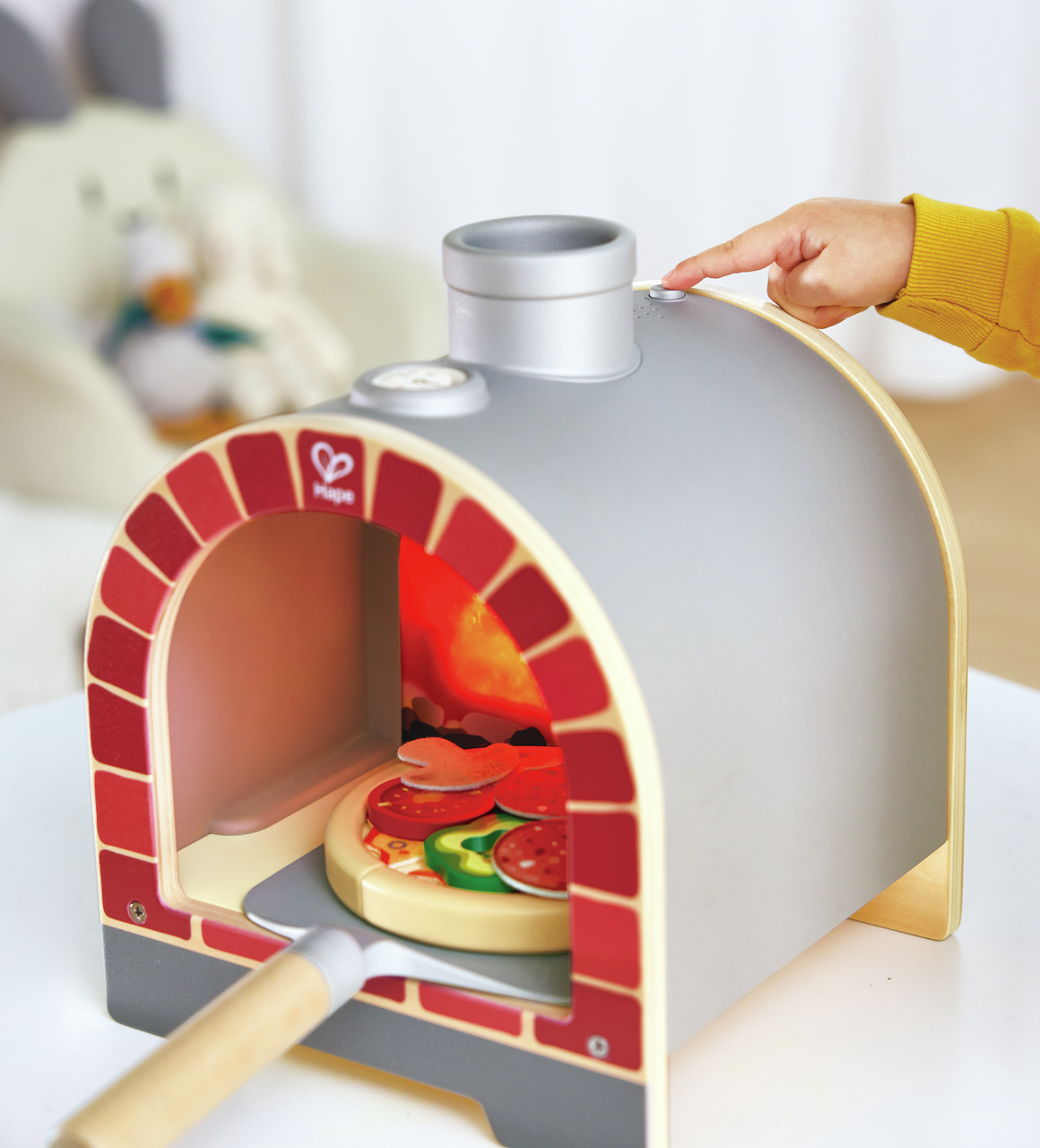 HAPE Forno per Pizza Magico Giocattolo con Luci e Suoni - E3236